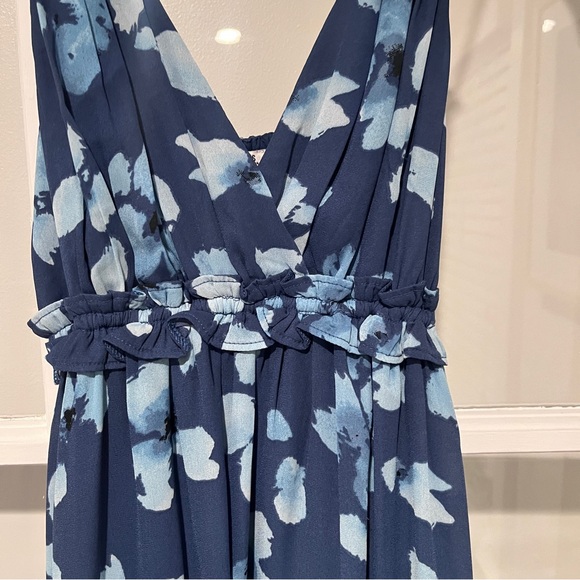 Abercrombie Floaty Femme Ruffle Maxi Dress Sleeveless Blue Floral V-neck Sz XS - Picture 6 of 14